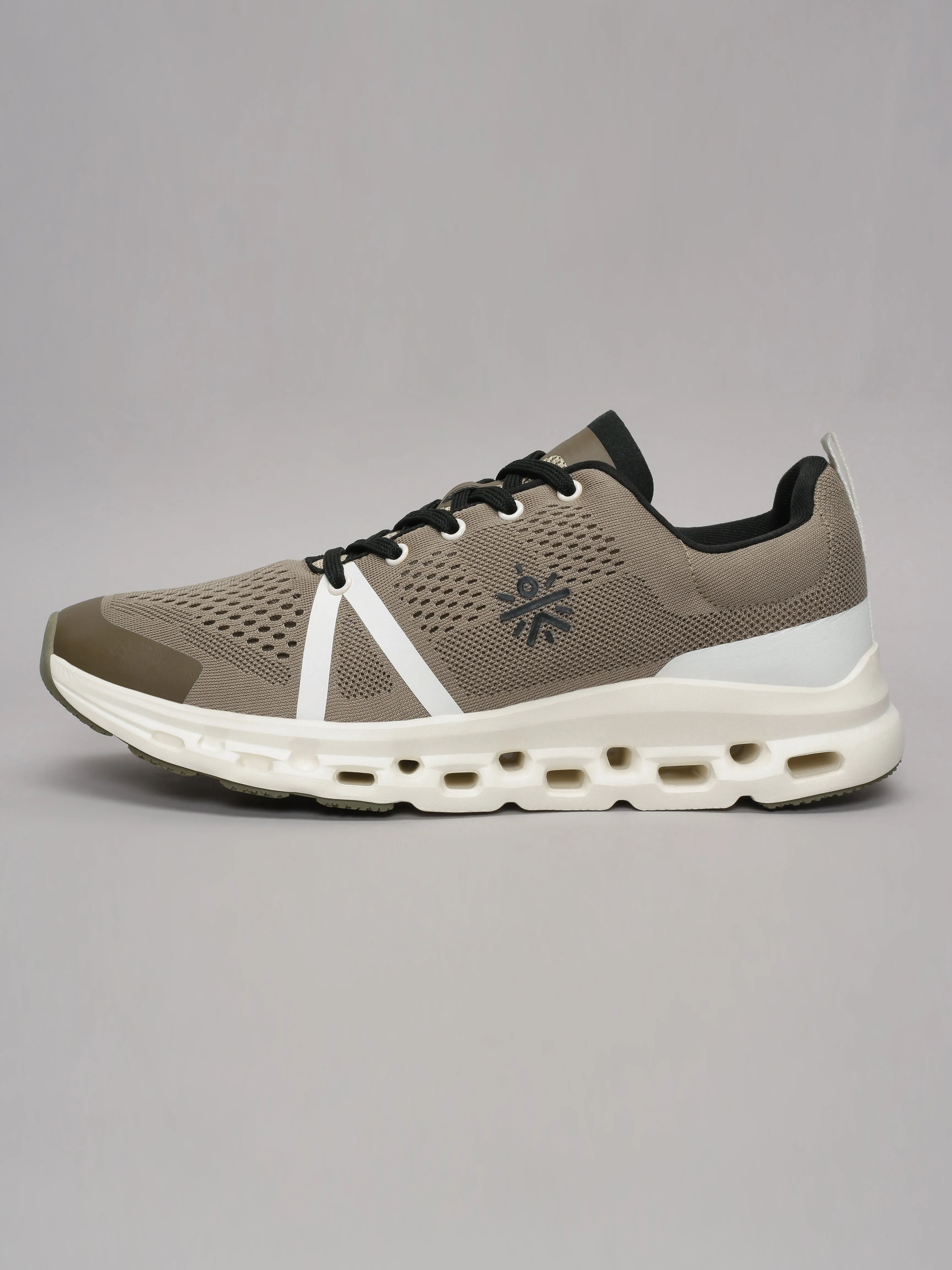 Cult Men's Ethereal Running Shoes - Brown