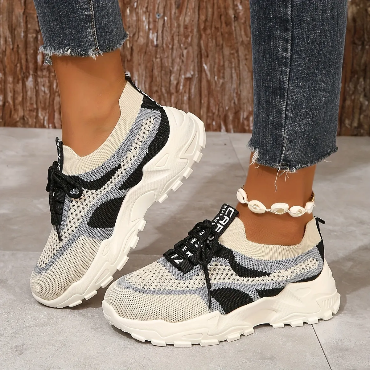 Women's Breathable And Comfortable Color-Blocked Outdoor Sports Shoes